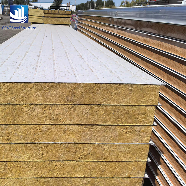 Высокопроизводительная водонепроницаемая сэндвич-панель из минеральной ваты с полиуретановым уплотнением для крытой кровли стадиона