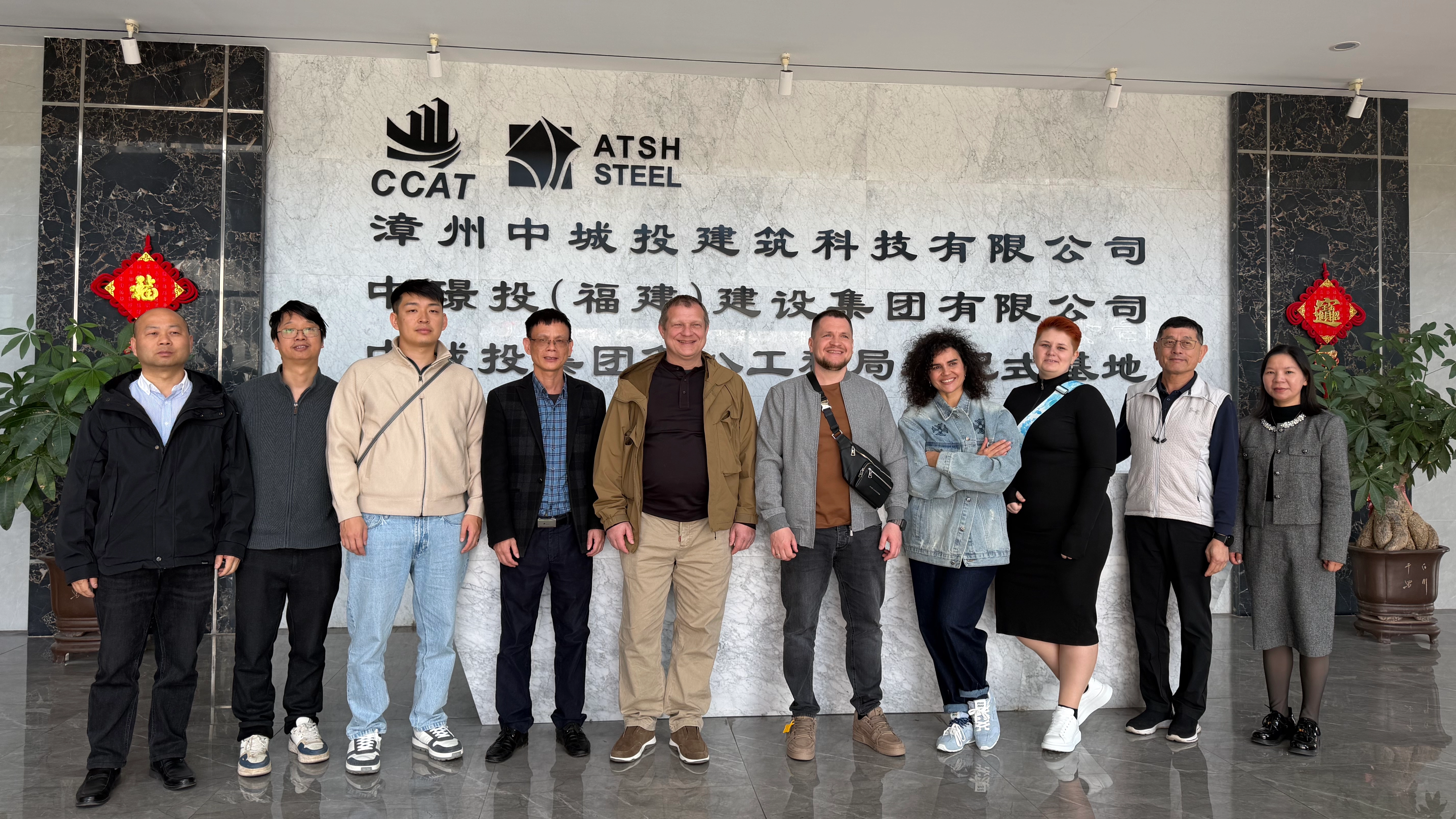 Российский клиент посетил наш завод. -- Строительство стальных конструкций