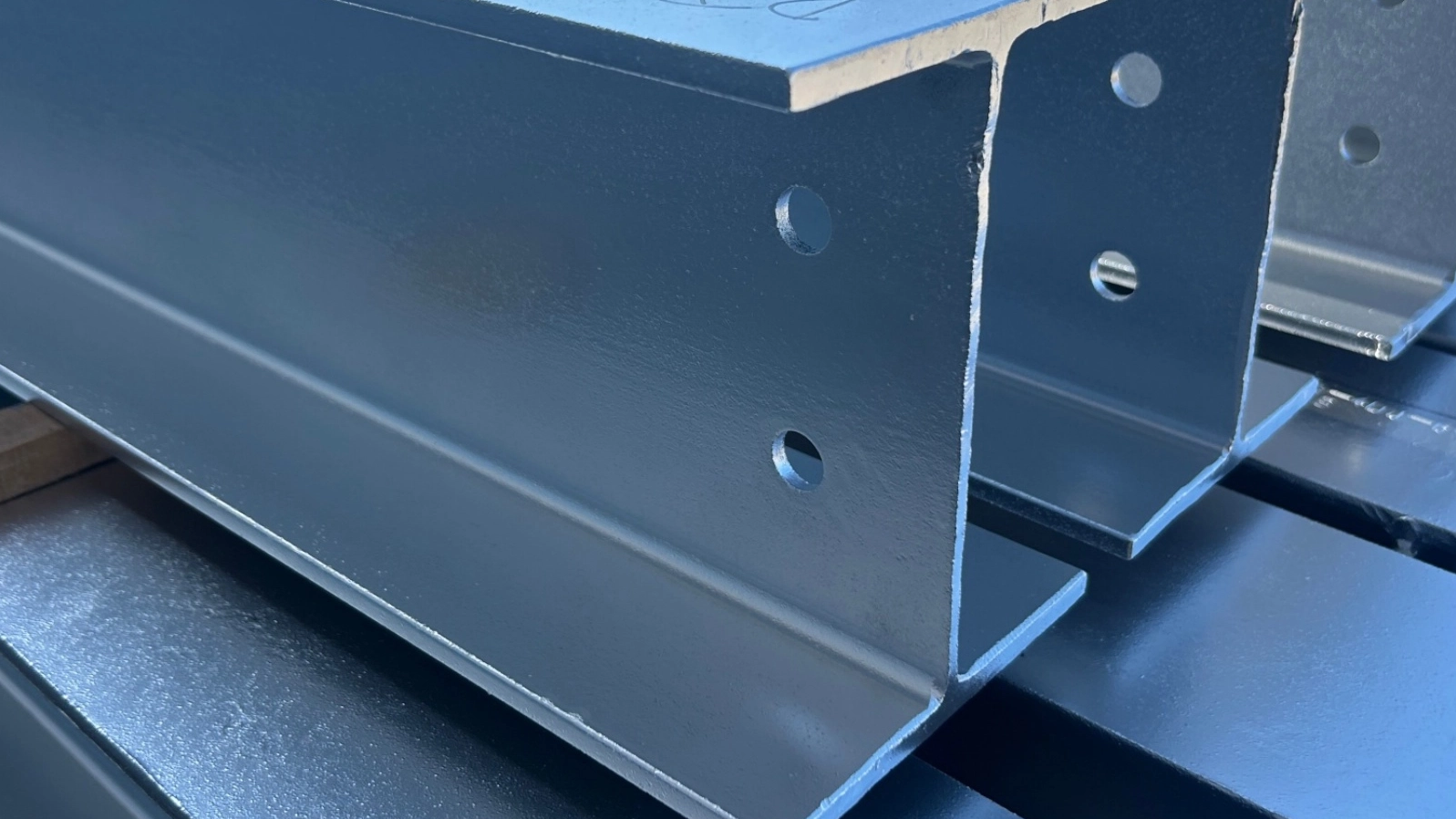 Здания со стальным каркасом Большепролетные промышленные здания